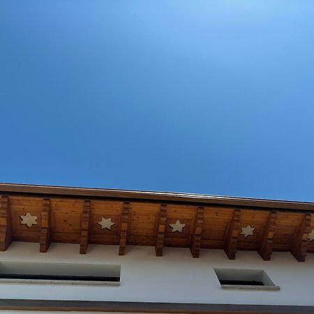 Villa El Balcon De Gredos Navaluenga Exterior foto