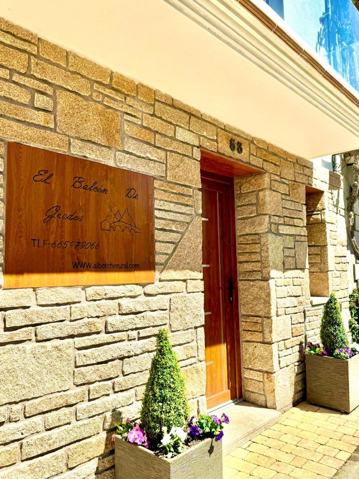 Villa El Balcon De Gredos Navaluenga Exterior foto