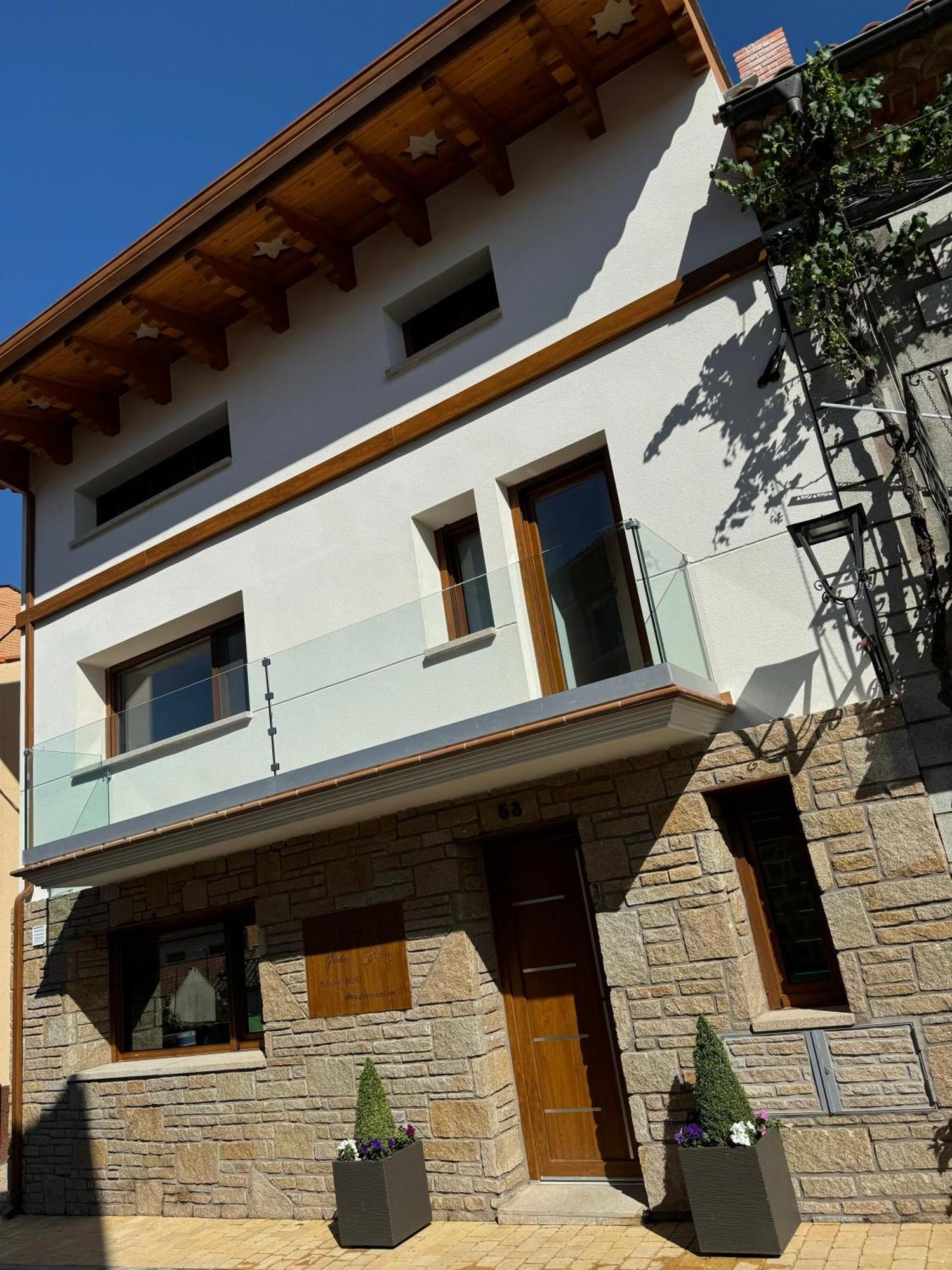 Villa El Balcon De Gredos Navaluenga Exterior foto